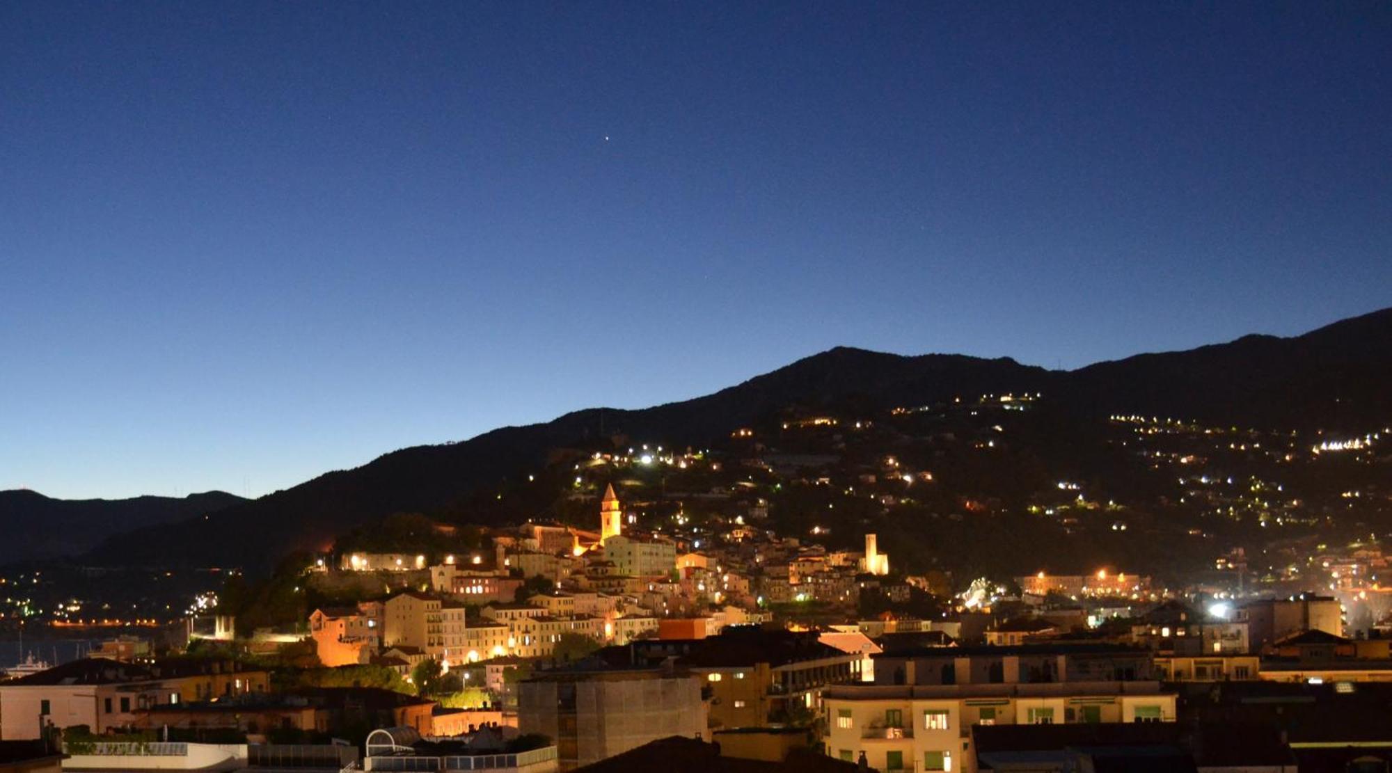 A Spasso Ventimiglia Esterno foto